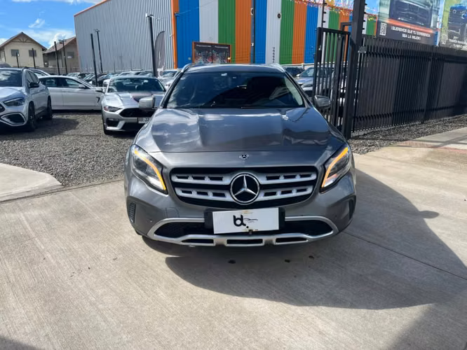MERCEDES-BENZ GLA 200 1.6 AUT 2020 - Imagen 10