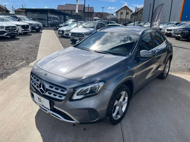 MERCEDES-BENZ GLA 200 1.6 AUT 2020 - Imagen 18