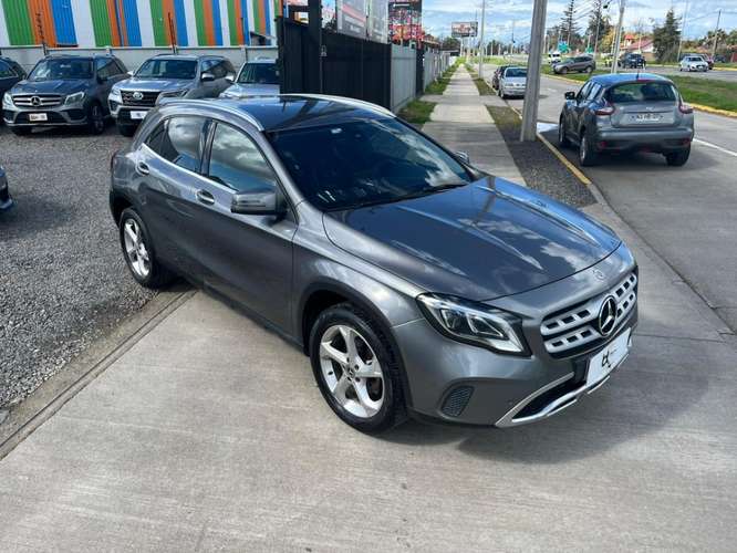 MERCEDES-BENZ GLA 200 1.6 AUT 2020