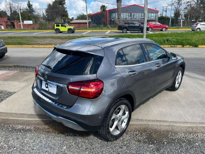 MERCEDES-BENZ GLA 200 1.6 AUT 2020