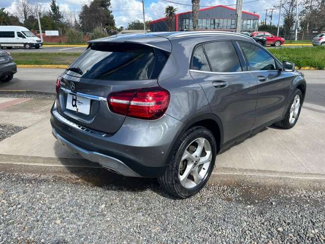 MERCEDES-BENZ GLA 200 1.6 AUT 2020