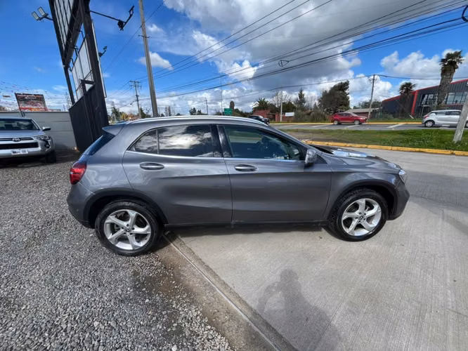 MERCEDES-BENZ GLA 200 1.6 AUT 2020 - Imagen 6