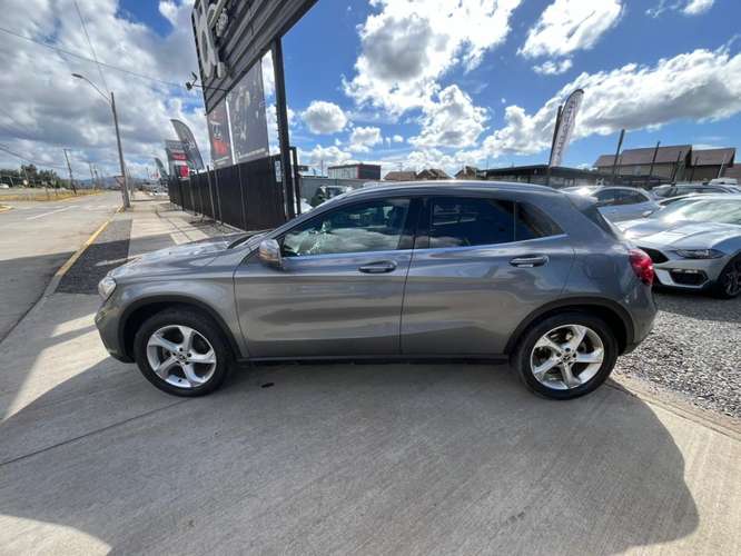 MERCEDES-BENZ GLA 200 1.6 AUT 2020