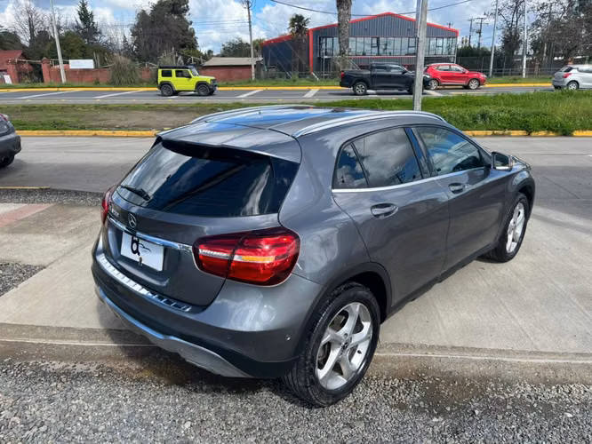 MERCEDES-BENZ GLA 200 1.6 AUT 2020 - Imagen 7