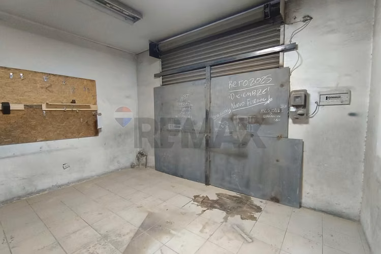 Arriendo conversable propiedad comercial trifásica