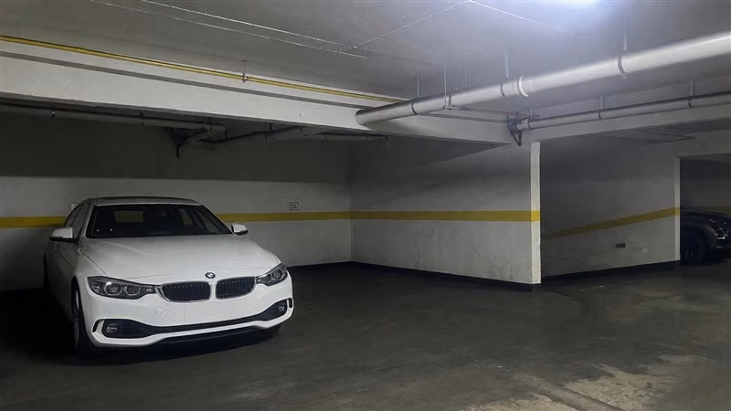 ESTACIONAMIENTO Elena Blanco - Imagen 2