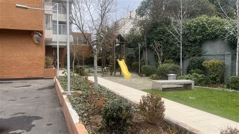 ESTACIONAMIENTO Elena Blanco - Imagen 6