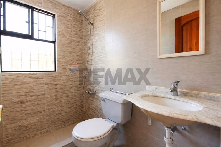 Casa villa instituto ingles 4d+3b+2e+b - Imagen 9