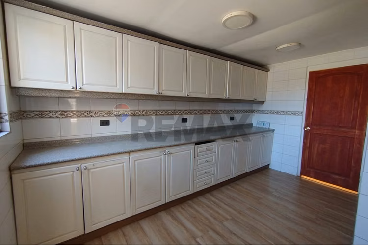Casa villa instituto ingles 4d+3b+2e+b - Imagen 8