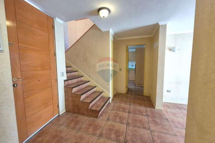 Hermosa casa en condominio