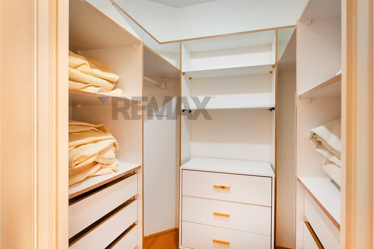 Condominio | 3d + escritorio + sala de estar - Imagen 23