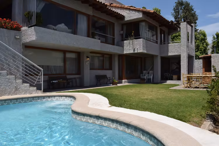 CASA MAYFLOWER EN CONDOMINIO 5 DORMITORIOS