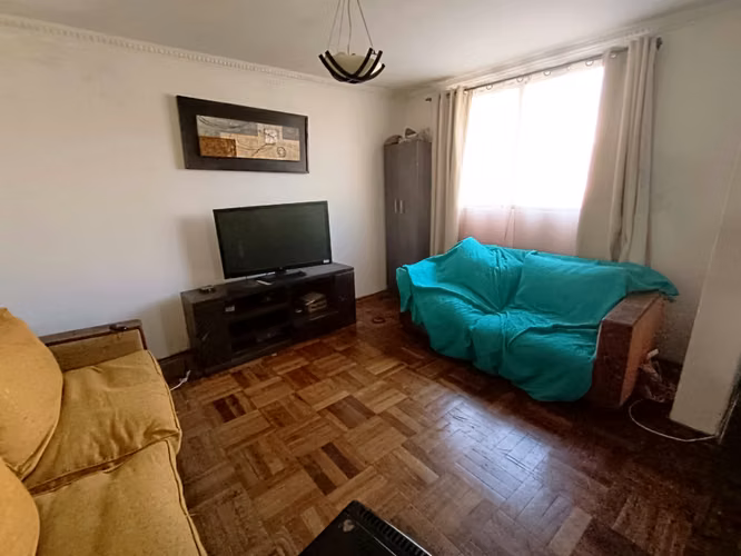 CASA  ESQUINA CON 2 ENTRADAS INDEPEDIENTES - Imagen 6