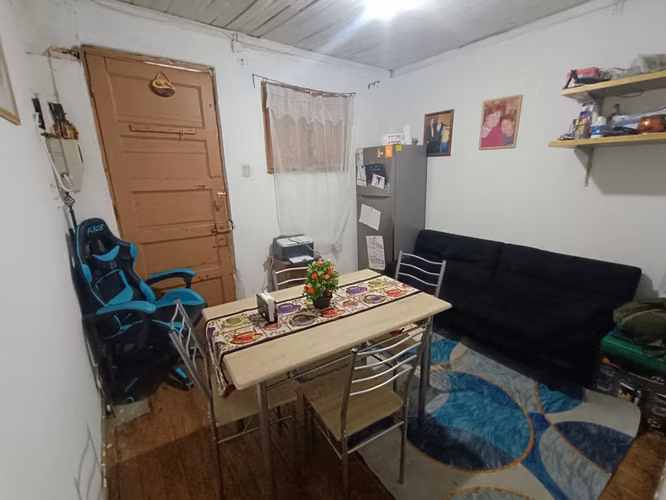 CASA  ESQUINA CON 2 ENTRADAS INDEPEDIENTES - Imagen 16