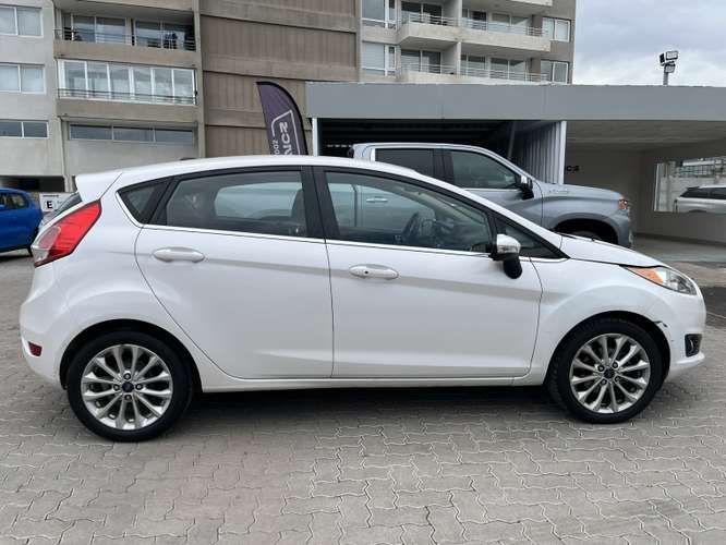 Ford Fiesta 1.6 Titanium Mt 2017 - Imagen 6