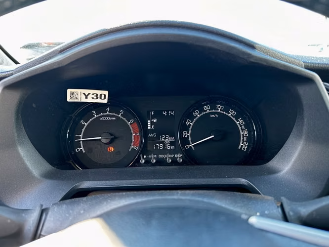 Toyota Yaris 1.5 E Sedan Mt 2023 - Imagen 11