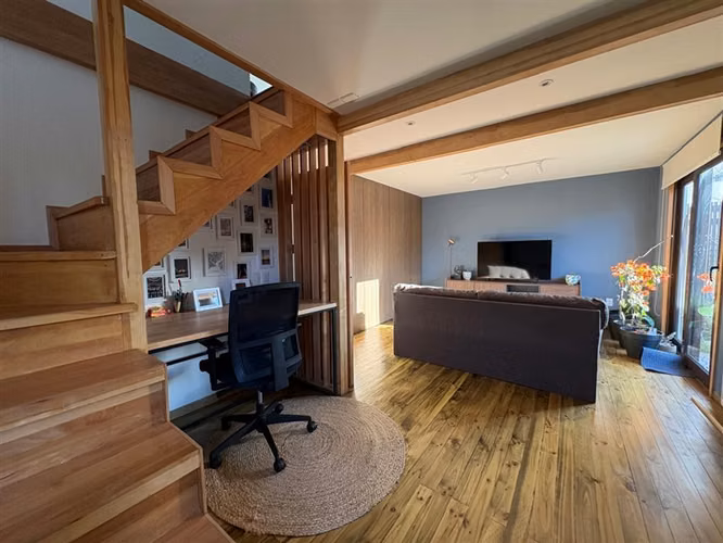 OPORTUNIDAD Moderna Casa Remodelada, Amoblada en El Golf. - Imagen 11