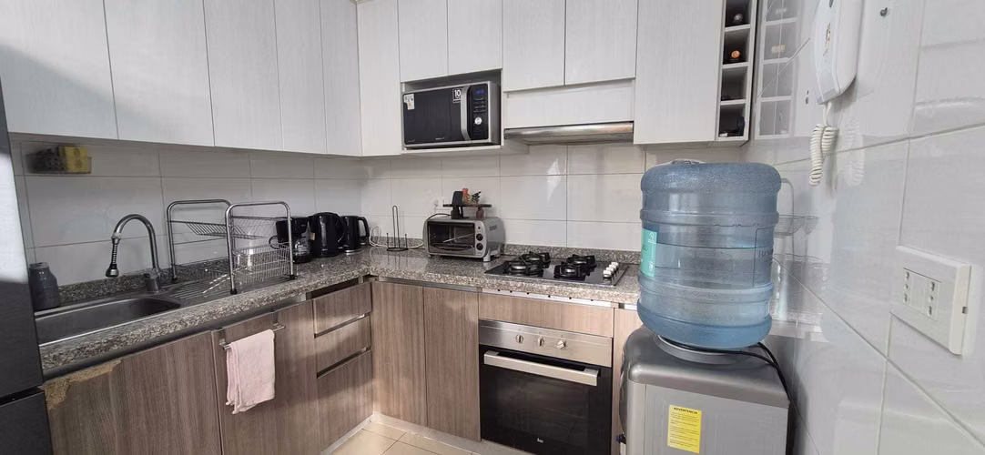 Casa en Condominio Amoblada para Empresas (181117)