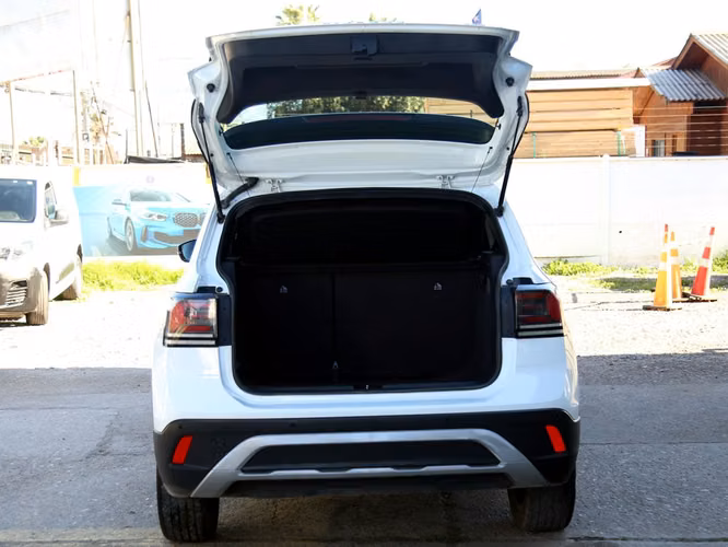 VOLKSWAGEN T-CROSS 2025