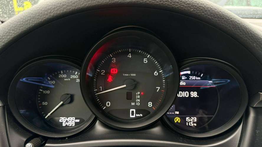 Porsche Macan R4 2.0 (2023) - Imagen 10