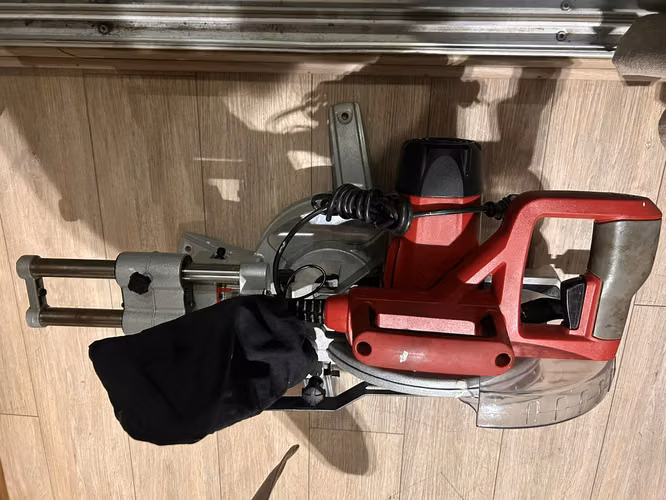 Sierra ingleteadora telescopica Mace Plus MT-MS2000