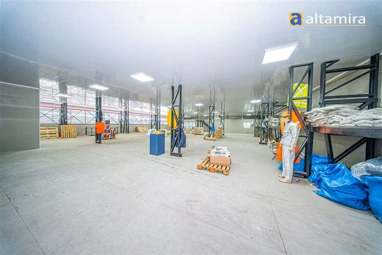 Oficina Industrial en arriendo en Iquique