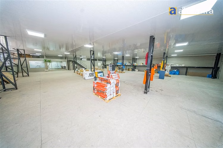 Oficina Industrial en arriendo en Iquique