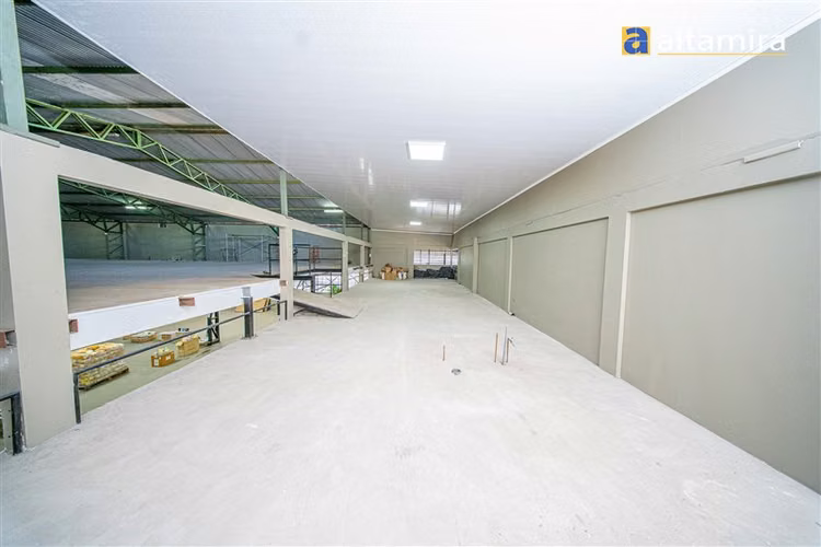 Oficina Industrial en arriendo en Iquique
