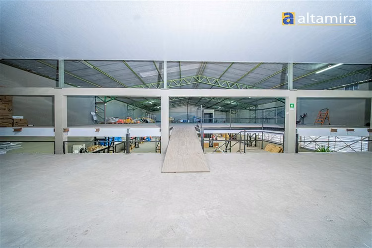 Oficina Industrial en arriendo en Iquique