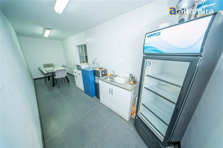 Oficina Industrial en arriendo en Iquique