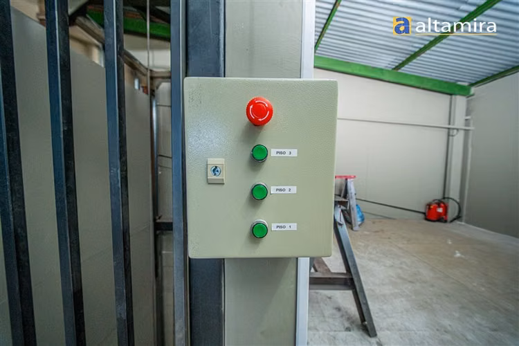 Oficina Industrial en arriendo en Iquique