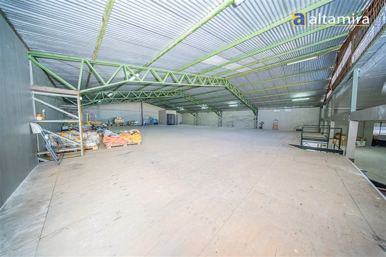 Oficina Industrial en arriendo en Iquique