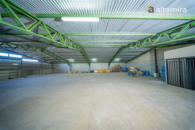 Oficina Industrial en arriendo en Iquique