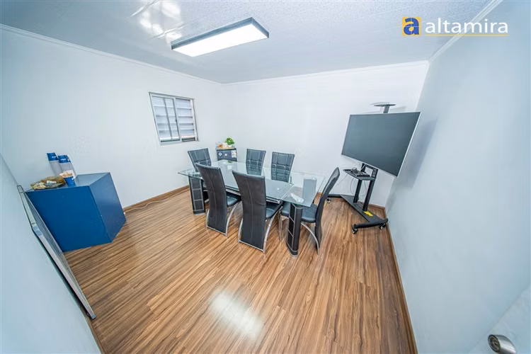 Oficina Industrial en arriendo en Iquique