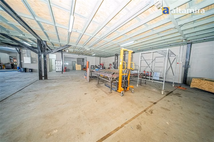 Oficina Industrial en arriendo en Iquique
