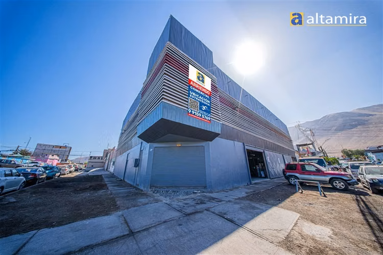 Galpon - Local Comercial en arriendo en Iquique