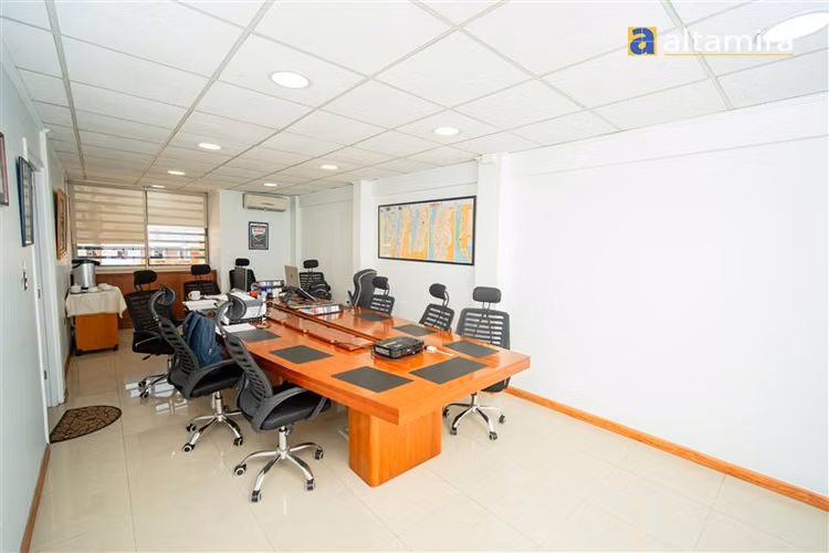 Edificio Oficinas en arriendo en Iquique