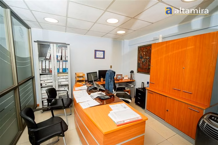 Edificio Oficinas en arriendo en Iquique