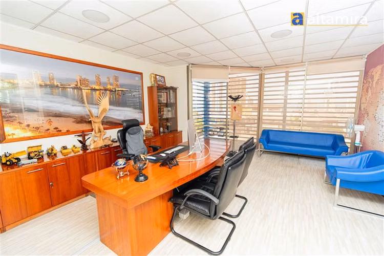 Edificio Oficinas en arriendo en Iquique