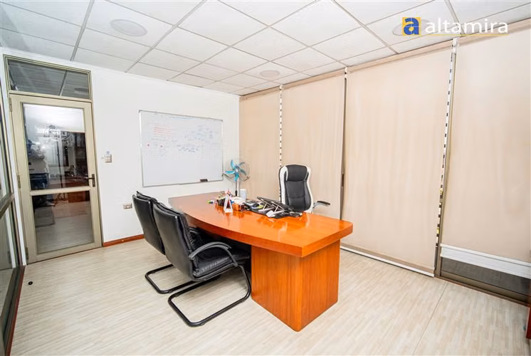 Edificio Oficinas en arriendo en Iquique