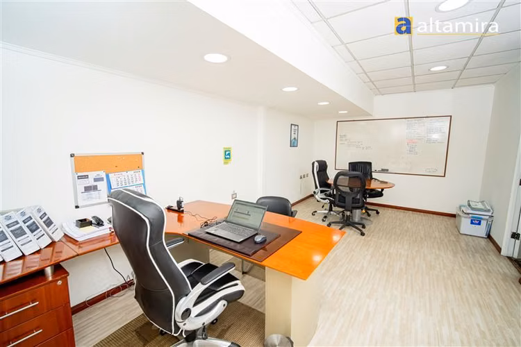 Edificio Oficinas en arriendo en Iquique