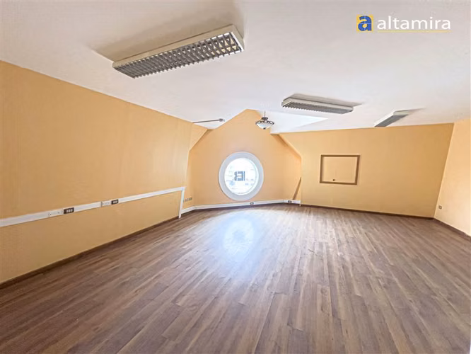 Oficina Sector Plaza Prat en arriendo en Iquique