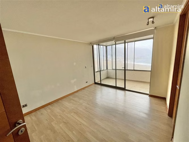 Departamento en arriendo de 3 dorm. en Iquique