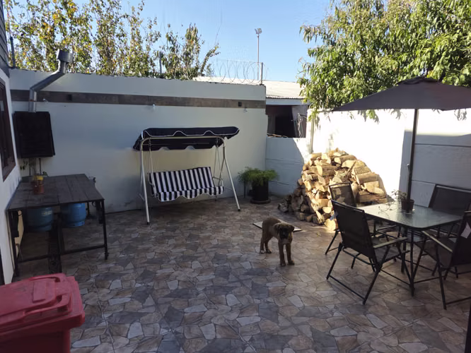 Oportunidad única vendo hermosa casa en parral al lado de carabineros
