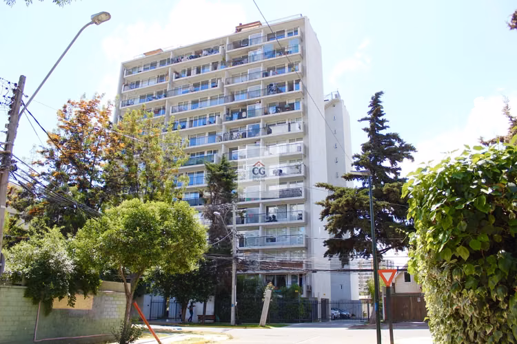 ARRIENDO AMPLIO DEPARTAMENTO EN ÑUÑOA EN 750.000 2D Y 2 B ESTILO MARIPOSA - Imagen 21