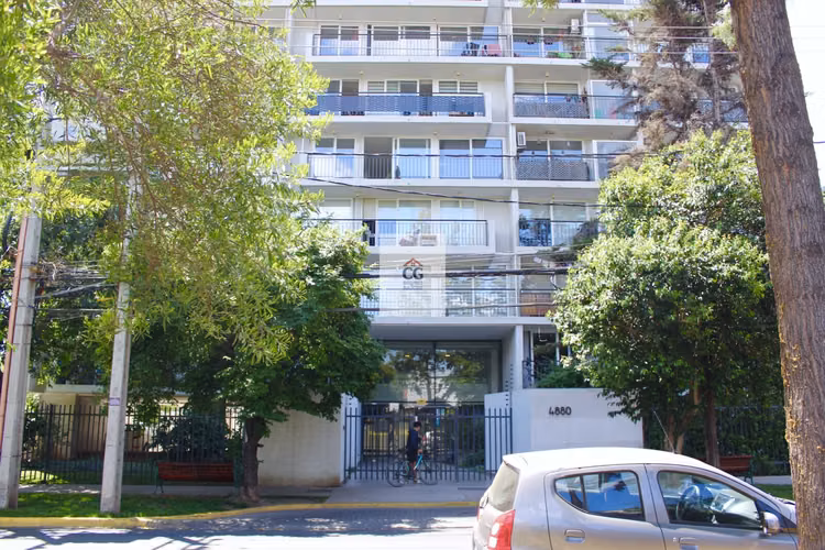ARRIENDO AMPLIO DEPARTAMENTO EN ÑUÑOA EN 750.000 2D Y 2 B ESTILO MARIPOSA - Imagen 20