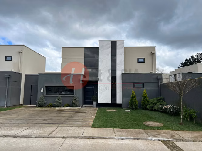 Se vende casa en Belo Horizonte 3 dormitorios