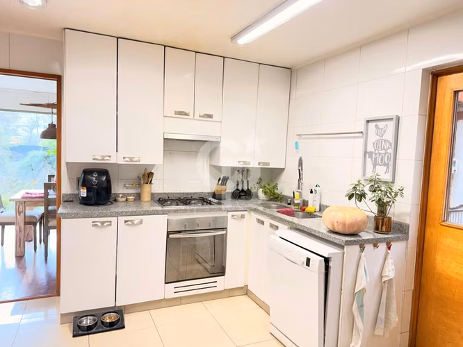 Hermosa Casa Mediterranea en condominio - Imagen 5