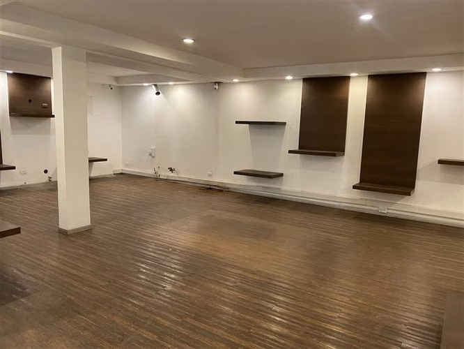 Local Comercial en venta en Vitacura