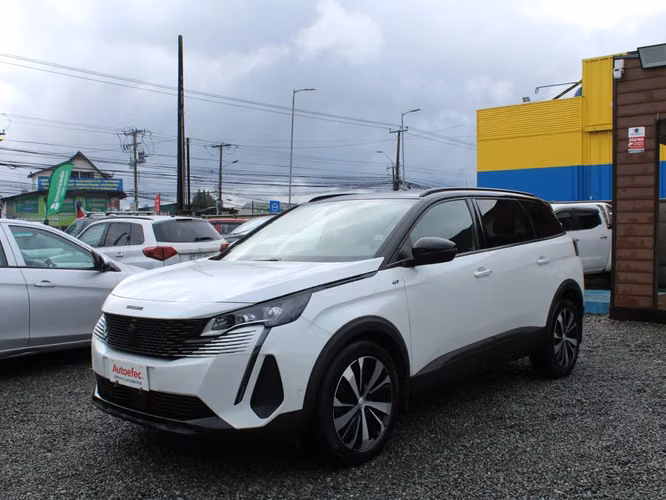 PEUGEOT 5008 GT 1.5 diésel 2023